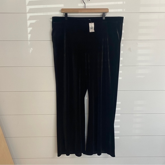 The Limited Black Velvet Wide Leg Flare Pull On Stretch Waist Dress Pant Size 18 - Picture 5 of 9